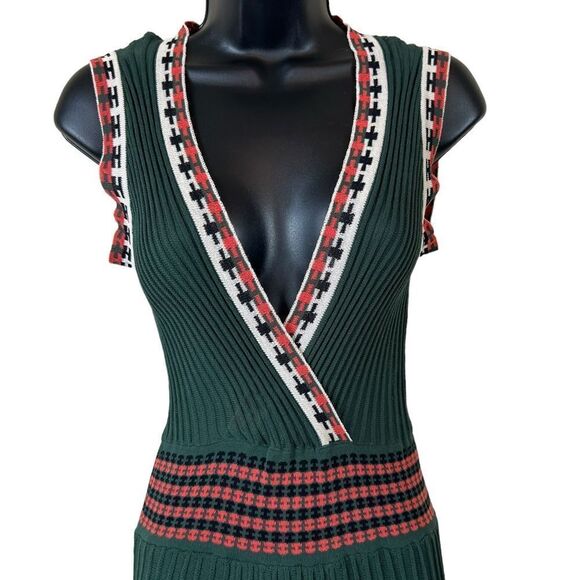 Beulah V-Neck Knit Pleated Crinkle MIDI Dress - Picture 3 of 14